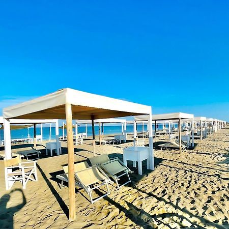 Regina Beach Holiday Apartments Tirrenia Kültér fotó