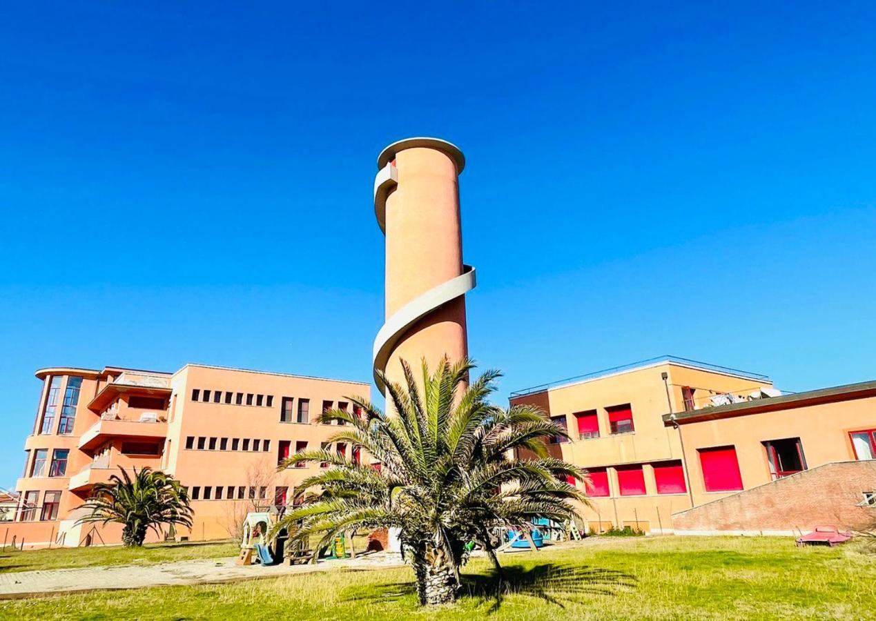 Regina Beach Holiday Apartments Tirrenia Kültér fotó